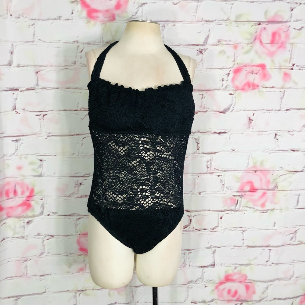 Mossimo one piece crochet halter top swimsuit - Picture 3 of 8